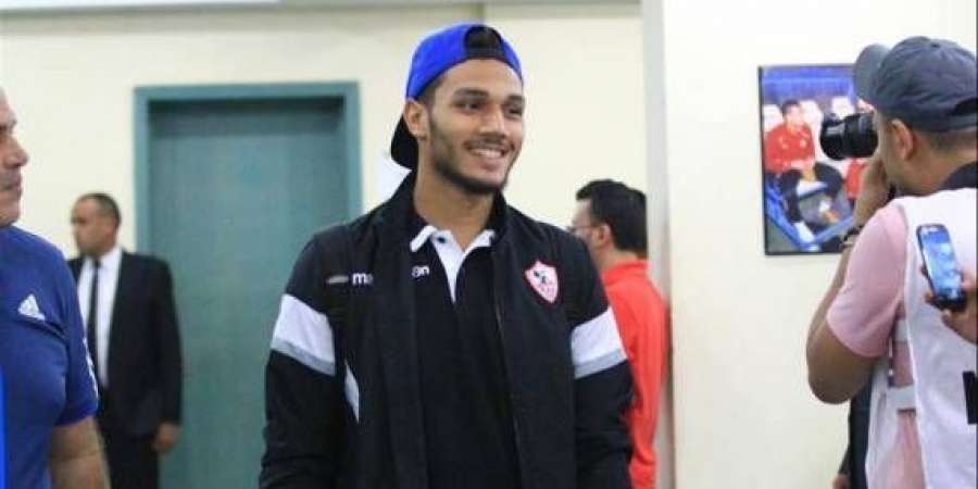 853