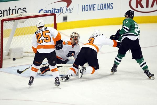 2016-12-17t215218z_750720040_nocid_rtrmadp_3_nhl-philadelphia-flyers-at-dallas-stars_reuters