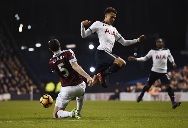 2016-12-18t171010z_125082610_mt1aci14707540_rtrmadp_3_soccer-england-tot-bur_reuters
