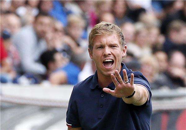 جوليان ناجلسمان 