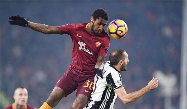 جانب من مباراة يوفنتوس وروما أبرز مواجهات الجولة