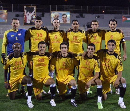 فريق تشرين السوري قبل اللقاء وبعدسة كووورة