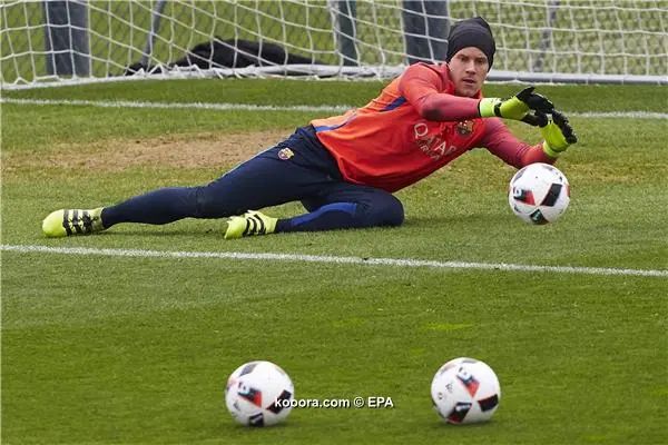 ?i=epa%2fsoccer%2f2016-12%2f2016-12-20%2f2016-12-20-05683279_epa