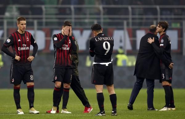 2016-11-20t214442z_412573027_lr1ecbk1oe7au_rtrmadp_3_soccer-italy_reuters
