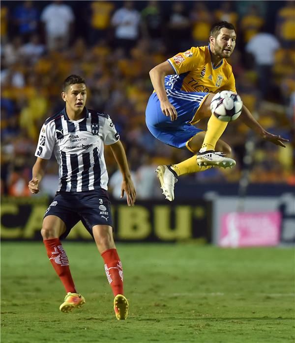  أندريه بيير جينياك 