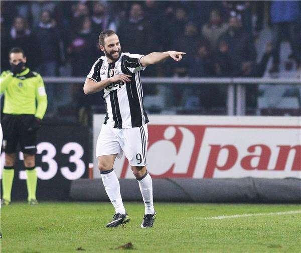 جونزالو هيجواين