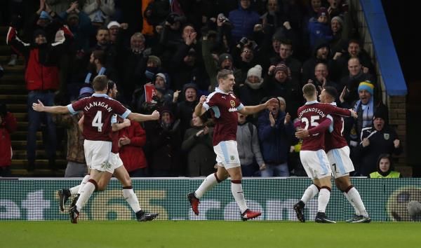 2016-12-26t165024z_125772624_mt1aci14711280_rtrmadp_3_soccer-england-bur-mid_reuters
