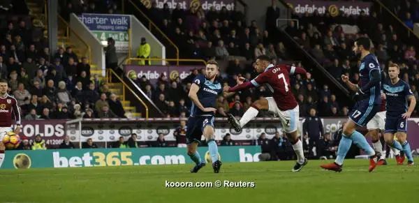 ?i=reuters%2f2016-12-26%2f2016-12-26t164435z_125772275_mt1aci14711243_rtrmadp_3_soccer-england-bur-mid_reuters