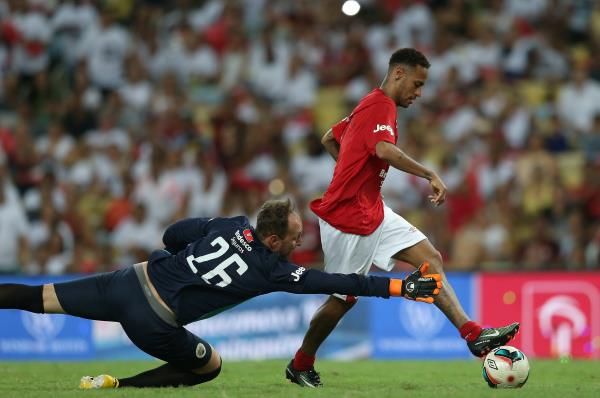 2016-12-29t000825z_699139800_rc1daa8104b0_rtrmadp_3_soccer-brazil_reuters