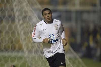 الأسطورة البرازيلية رونــالـدو