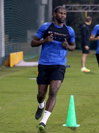 ماختي ديوب من تداريب الأهلي