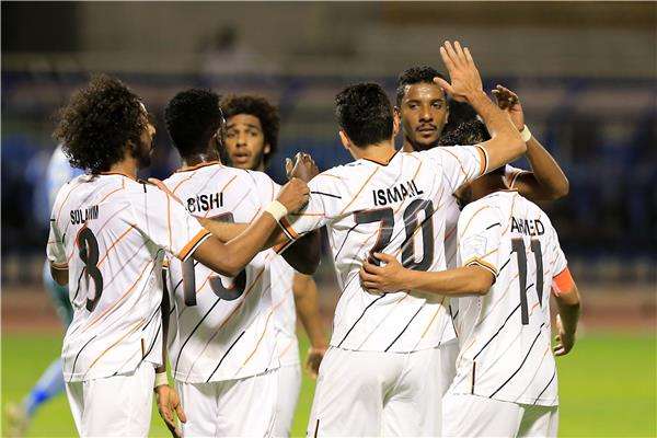 فرحة لاعبي الشباب