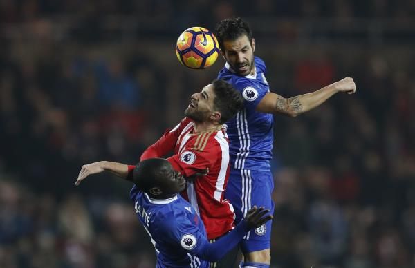 2016-12-14t200129z_124747289_mt1aci14703812_rtrmadp_3_soccer-england-sun-che_reuters