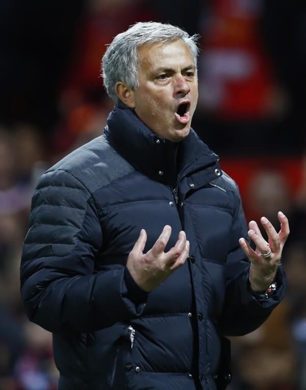 2016-12-31t175155z_126208315_mt1aci14714710_rtrmadp_3_soccer-england-mun-mid_reuters