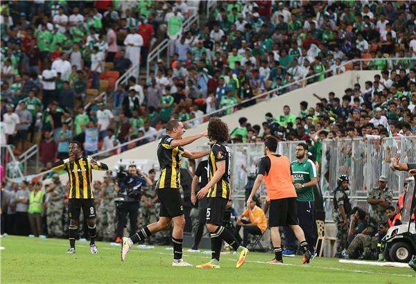 لاعبو اتحاد جدة