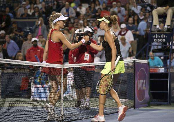 2015-08-12t012847z_819953274_nocid_rtrmadp_3_tennis-rogers-cup-bouchard-vs-bencic_reuters