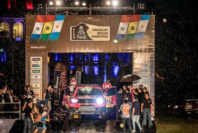 تتويج المرحلة الاولى من رالي داكار