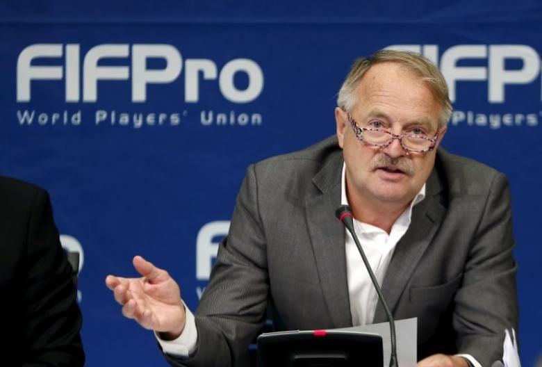  تيو فان سيجلن الأمين العام لاتحاد اللاعبين المحترفين