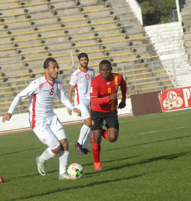 من مباراة اليوم بين تونس واوغندا 