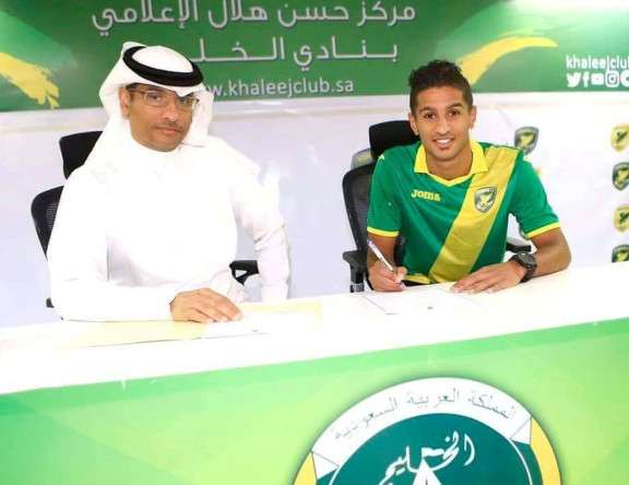  محمد صولة أثناء تقديمه