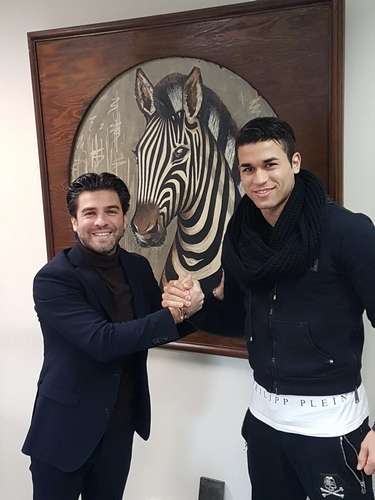 حمدي الحرباوي بعد توقيع العقد