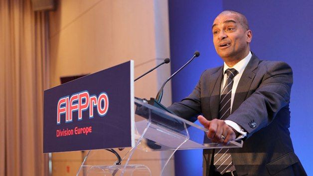 بارنز رئيس الاتحاد الأوروبي للاعبين المحترفين