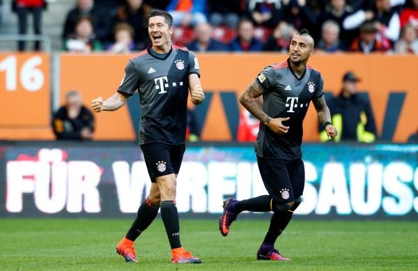 2016-10-29t152534z_1726779641_d1beujtzsoaa_rtrmadp_3_soccer-germany-aug-bay_reuters