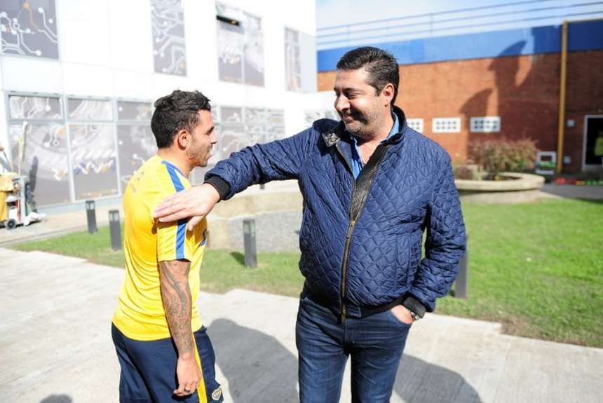 angelici-despidio-tevez-twitter-abierta_oleima20161228_0175_28