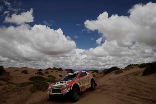 2017-01-06t225054z_757828391_rc12461643f0_rtrmadp_3_motor-rally-dakar_reuters