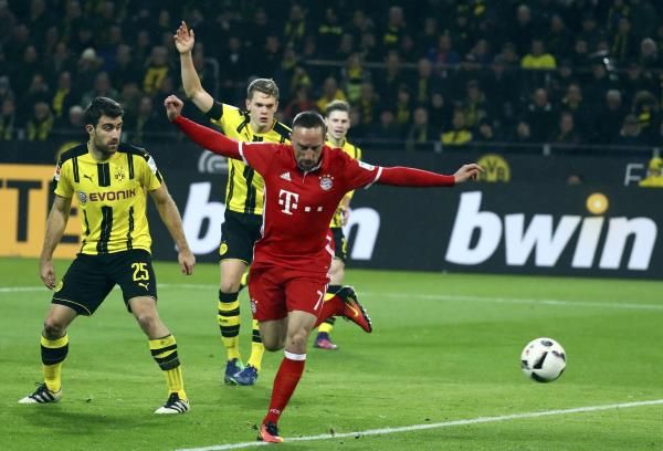 2016-11-19t185346z_1518039111_lr1ecbj1ghbrq_rtrmadp_3_soccer-germany_reuters