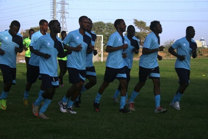 لاعبو الأهلي شندي