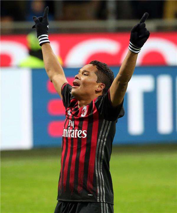 كارلوس باكا