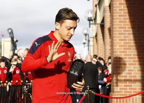 ?i=reuters%2f2016-10-29%2f2016-10-29t102515z_120738315_mt1aci14654444_rtrmadp_3_soccer-england-sun-ars_reuters