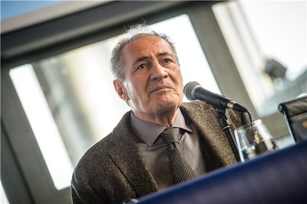 الدكتور حسن مصطفى 