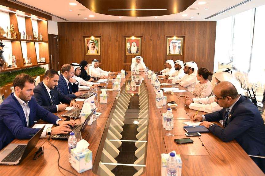 جانب من اجتماع اللجنة العليا المنظمة