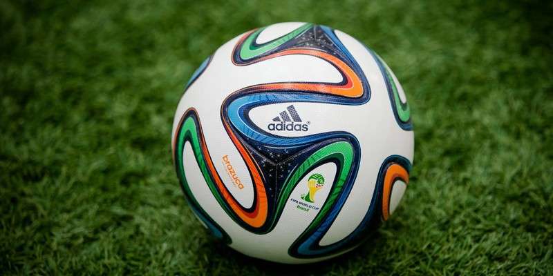 adidas-brazuca-2014-world-cup-ball-1-bidj1ivtkf3stmtqfuuclaqu1ztullqr1dlg6piblgj