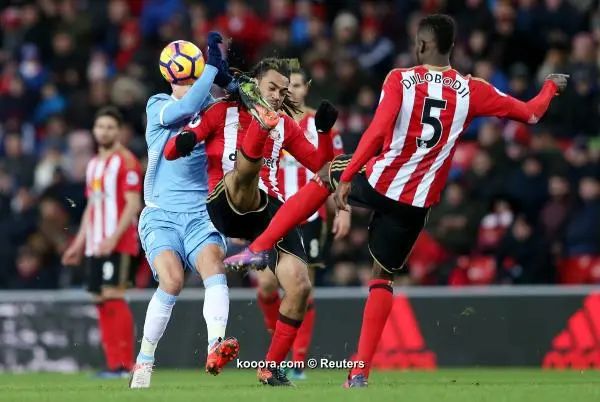 ?i=reuters%2f2017-01-14%2f2017-01-14t163725z_127413445_mt1aci14726210_rtrmadp_3_soccer-england-sun-stk_reuters