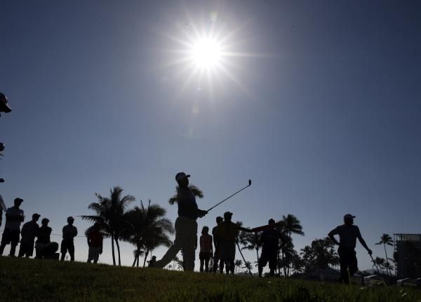 2017-01-14t034610z_1049428807_nocid_rtrmadp_3_pga-sony-open-in-hawaii-second-round_reuters