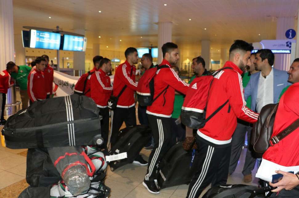 لحظة وصول النشامى إلى الإمارات 