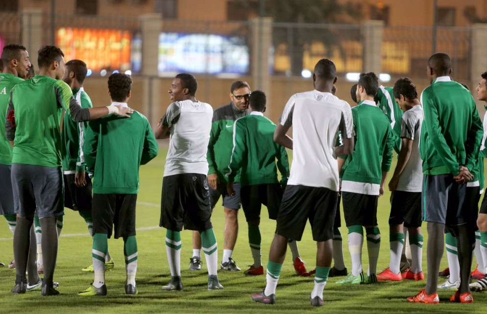 الشهري يرحب باللاعبين في بداية المعسكر