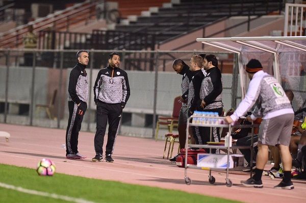 سامي الجابر مع الجهاز الفني للشباب