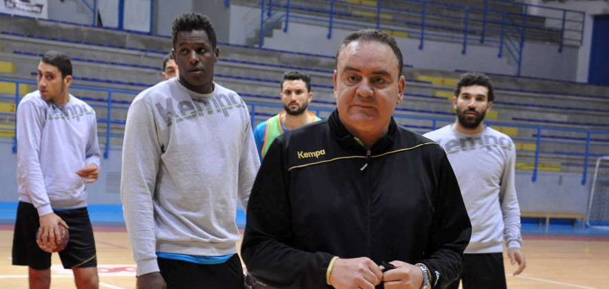 حافظ الزوابي في تدريبات المنتخب