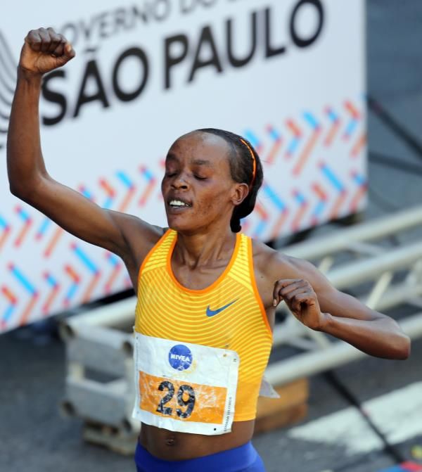 2016-12-31t135233z_1267106316_rc1abc012f00_rtrmadp_3_brazil-race-saint-silvester_reuters