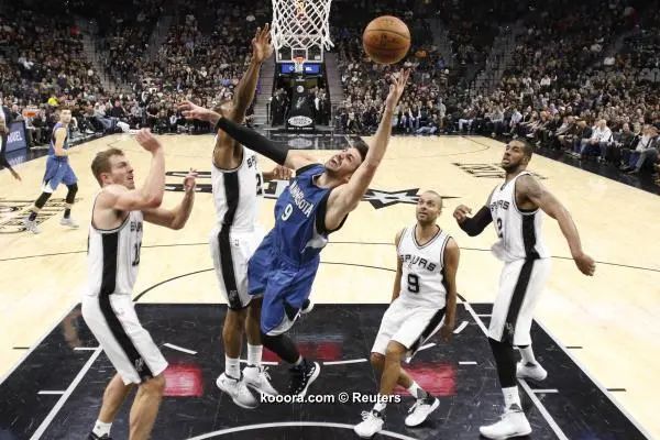 ?i=reuters%2f2017-01-18%2f2017-01-18t041930z_418596939_nocid_rtrmadp_3_nba-minnesota-timberwolves-at-san-antonio-spurs_reuters