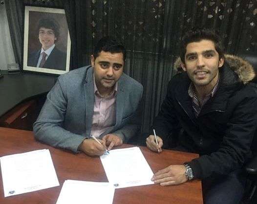 من توقيع العقد