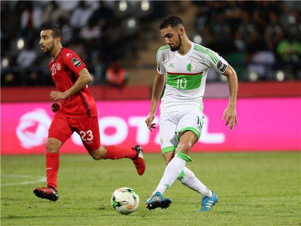 جانب من لقاء الجزائر وتونس