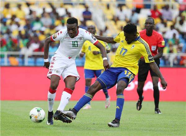 جانب من مباراة الجابون وبوركينا فاسو