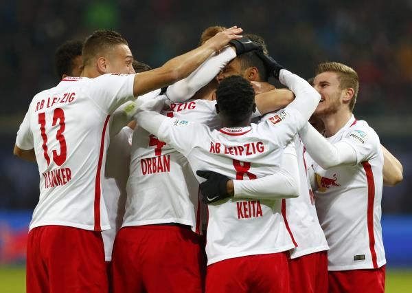 2017-01-21t183118z_921524249_lr1ed1l1ffvus_rtrmadp_3_soccer-germany_reuters