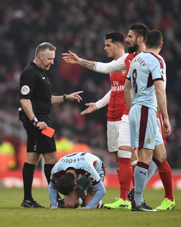 2017-01-22t154353z_128101433_mt1aci14734811_rtrmadp_3_soccer-england-ars-bur_reuters