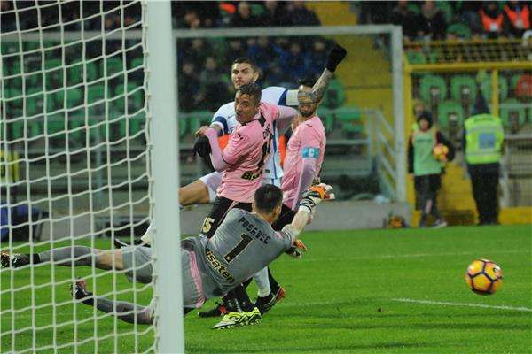 جانب من مباراة إنتر ميلان وباليرمو